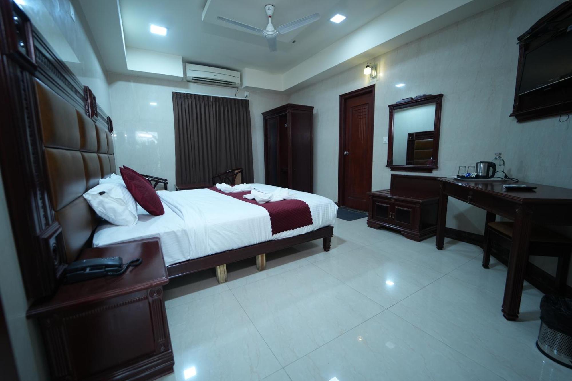 Mazus Urban Express Hotell Mysore Eksteriør bilde